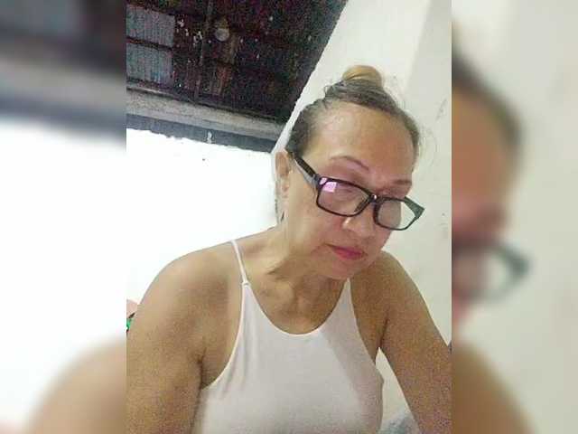 cherrywhite03 live webcam show