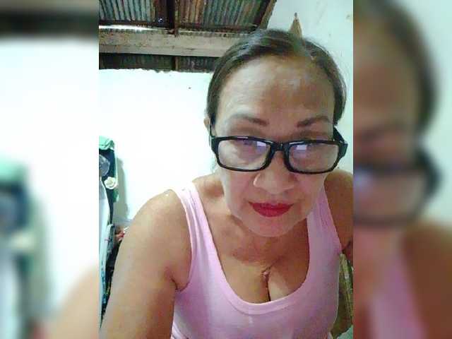 cherrywhite03 live cam on BongaCams
