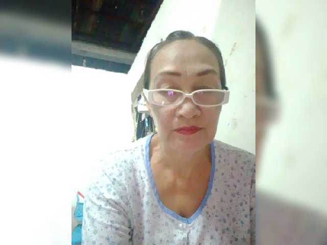 cherrywhite03 live cam on BongaCams