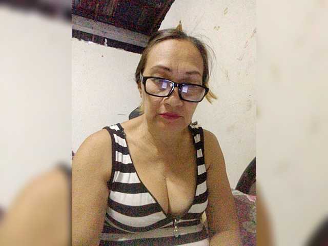 cherrywhite03 Cam en direct sur BongaCams
