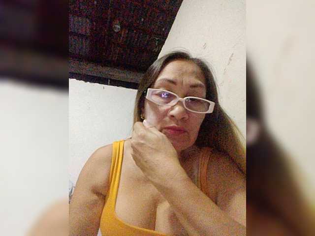 go to chat with cherrywhite03