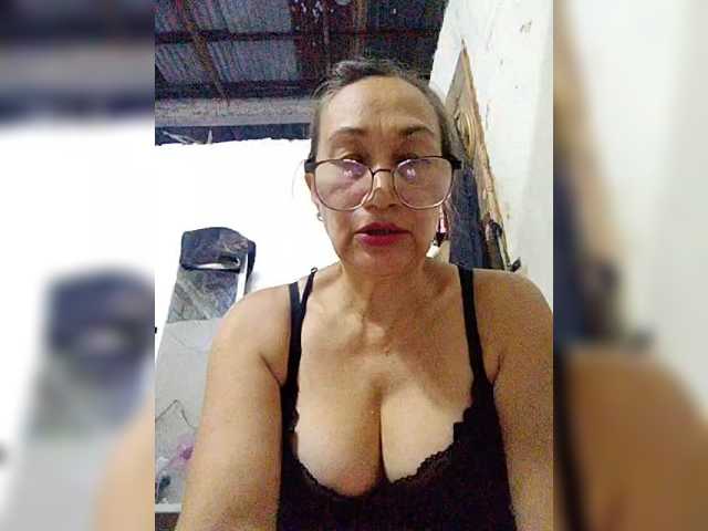 cherrywhite03 webcam