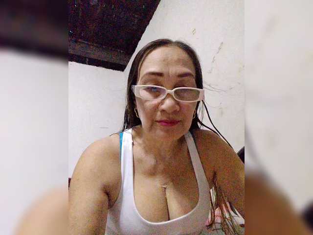 cherrywhite03 — live female cam