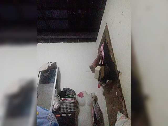 cherrywhite03 live cam on BongaCams