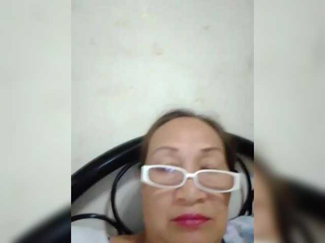 cherrywhite03 live webcam show