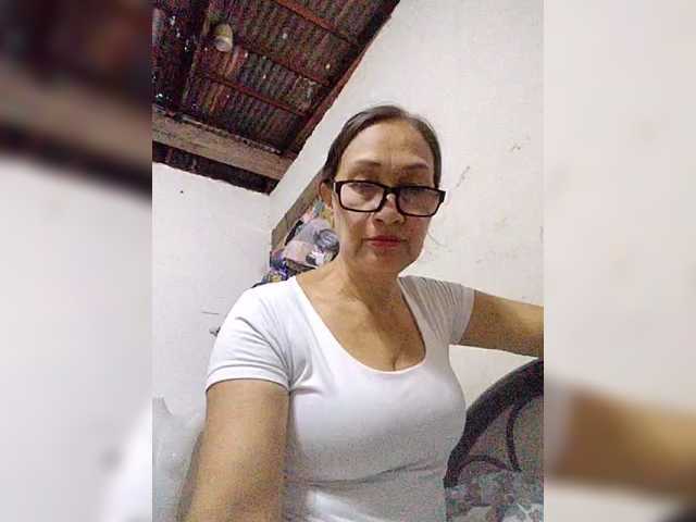 cherrywhite03 live webcam show