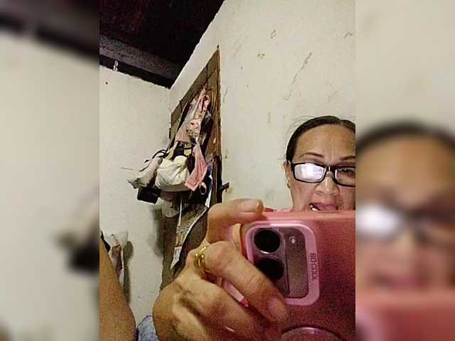 cherrywhite03 live cam on BongaCams