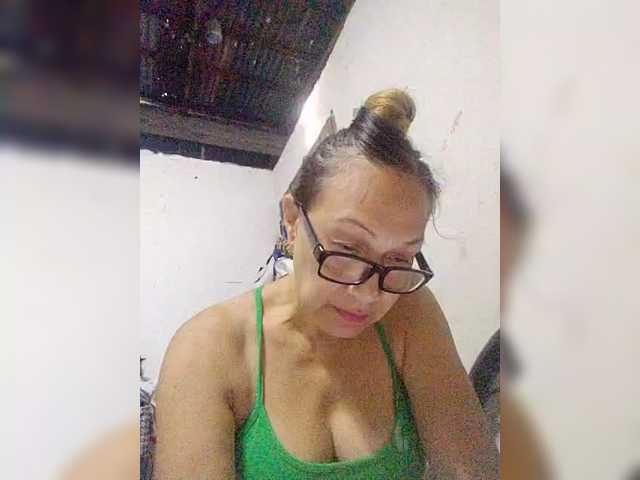 cherrywhite03 live webcam show
