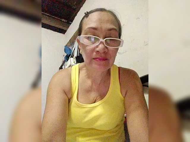 cherrywhite03's BongaCams show and profile