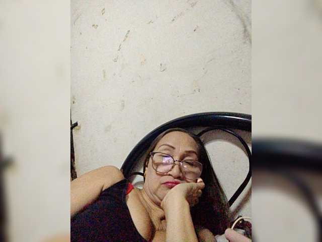 cherrywhite03, live now on BongaCams