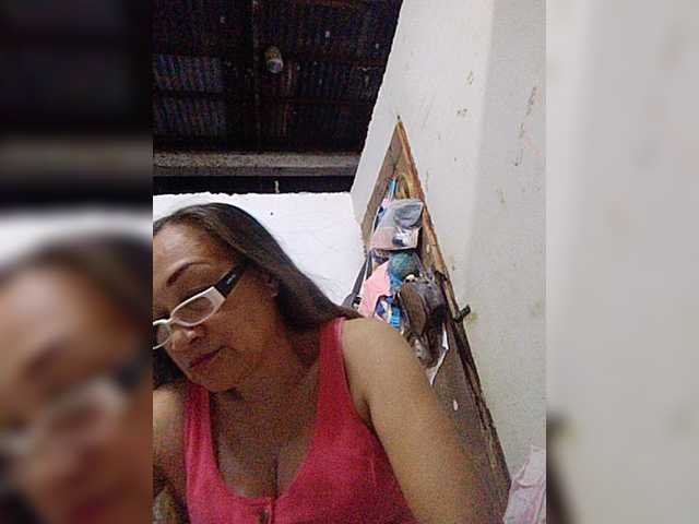 cherrywhite03 live cam on BongaCams