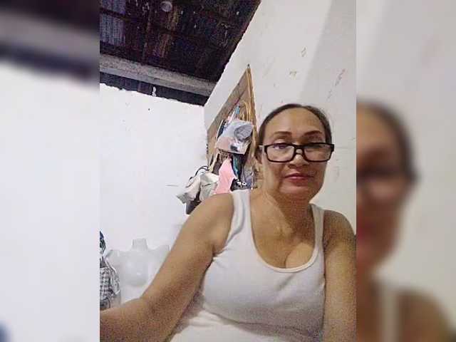 cherrywhite03 live webcam show