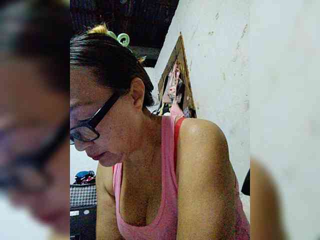 cherrywhite03 webcam