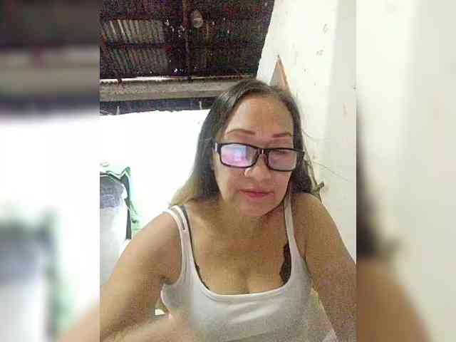 cherrywhite03 webcam