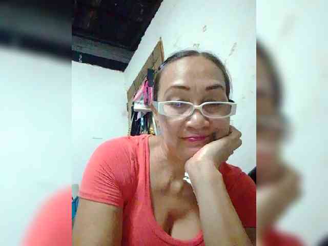 Model: cherrywhite03