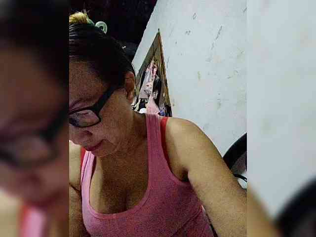 cherrywhite03 webcam