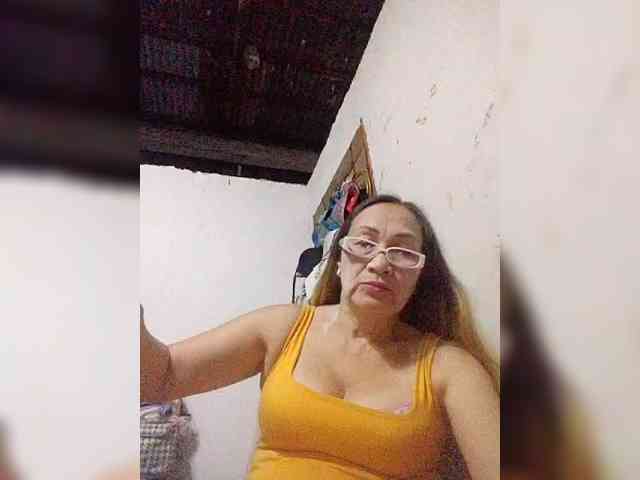 cherrywhite03 webcam