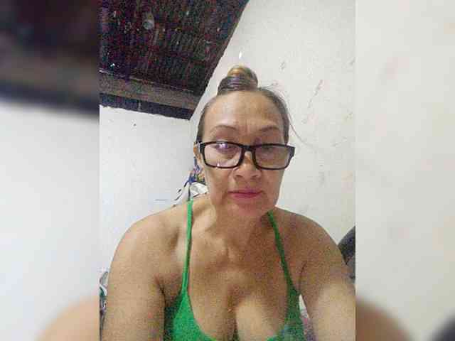 cherrywhite03 webcam