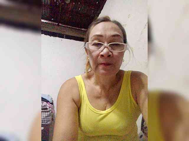 cherrywhite03 webcam