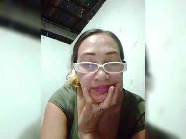 cherrywhite03 webcam