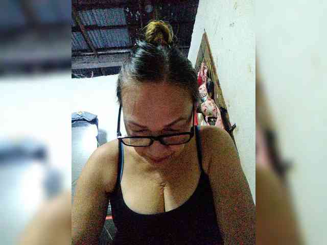 cherrywhite03 webcam