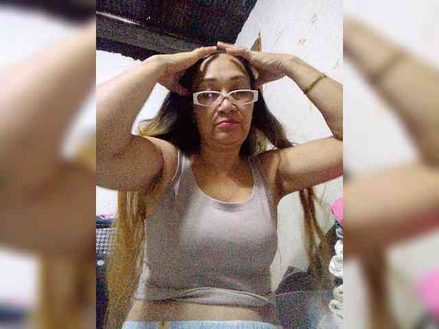 cherrywhite03 webcam