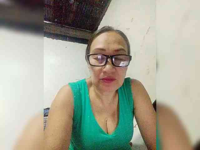 cherrywhite03 webcam