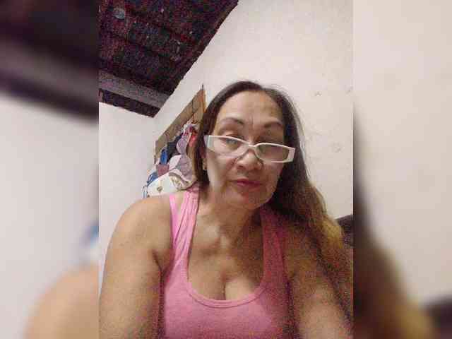 cherrywhite03 webcam