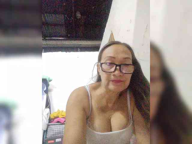 cherrywhite03 webcam