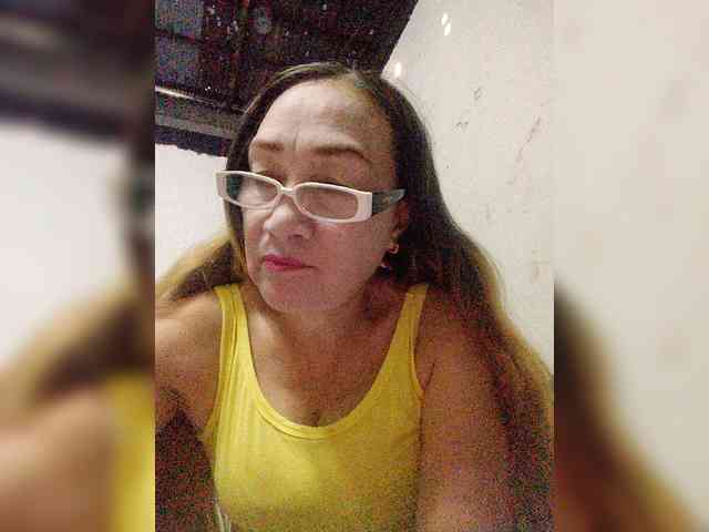 cherrywhite03 webcam