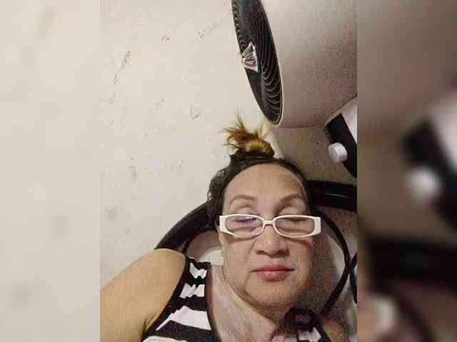 cherrywhite03 webcam