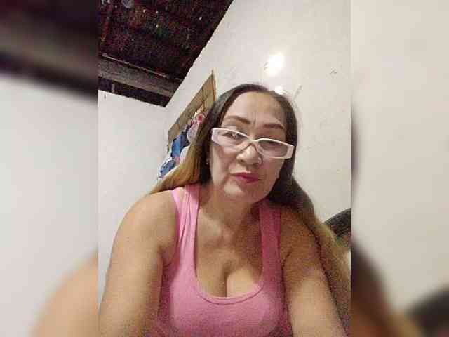 cherrywhite03 webcam