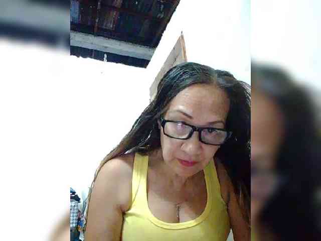 cherrywhite03 webcam