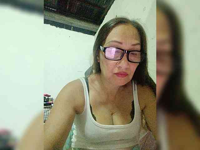 cherrywhite03 webcam
