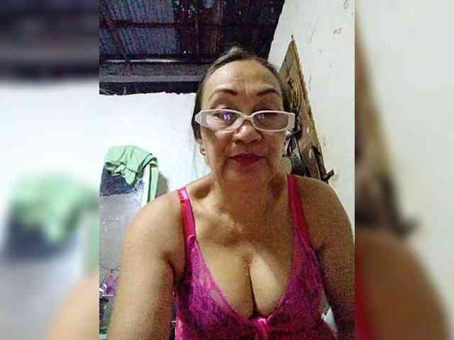 cherrywhite03 webcam
