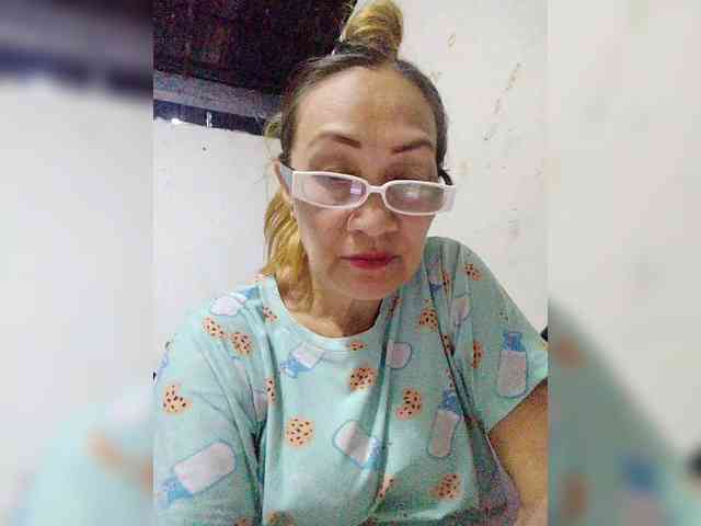 cherrywhite03 webcam