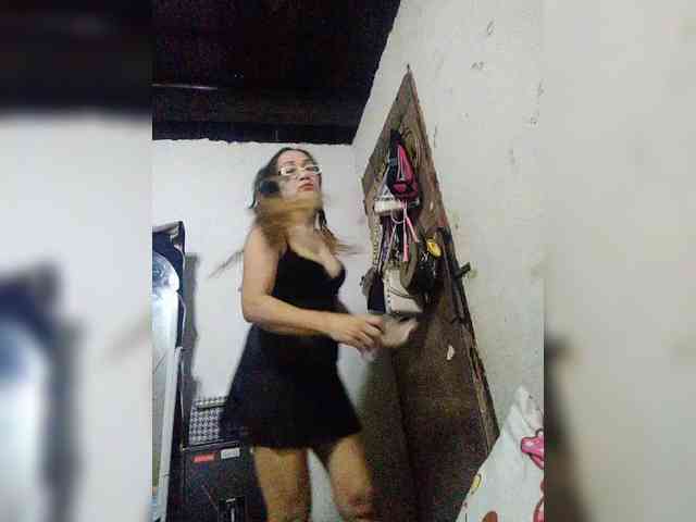 cherrywhite03 webcam