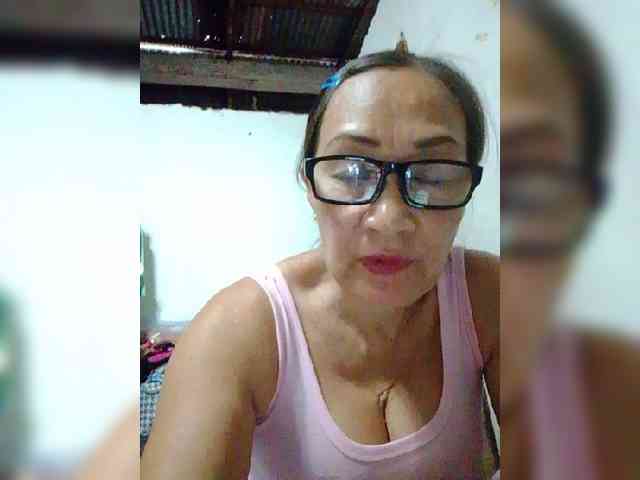 cherrywhite03 webcam