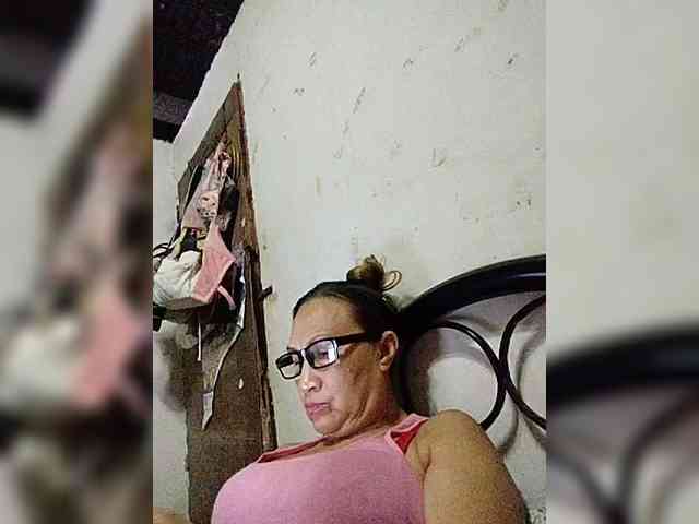 cherrywhite03 webcam