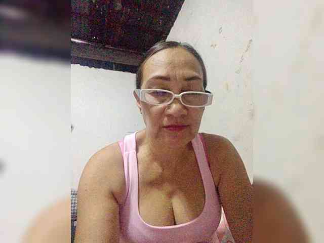 cherrywhite03 webcam
