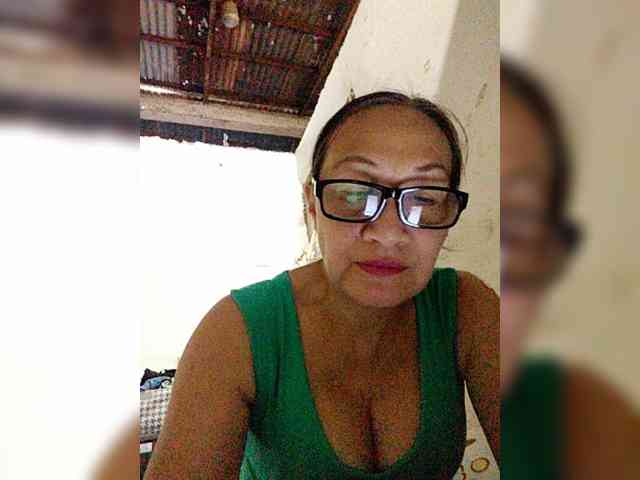cherrywhite03 webcam