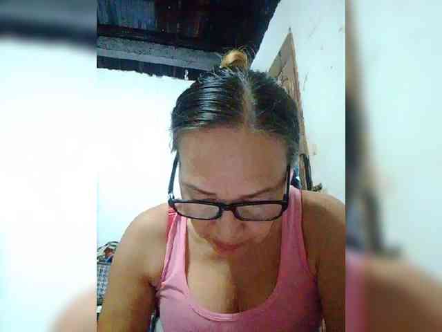 cherrywhite03 webcam