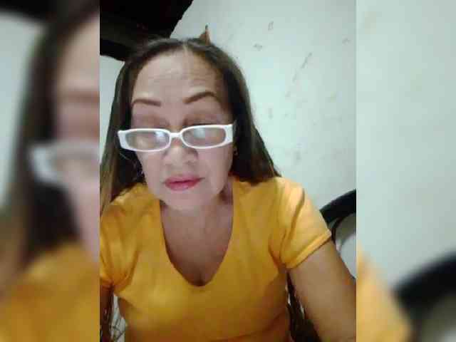 cherrywhite03 webcam