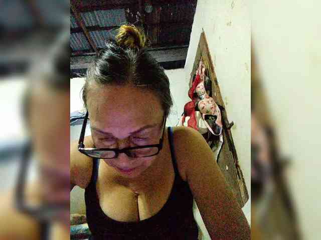 cherrywhite03 webcam
