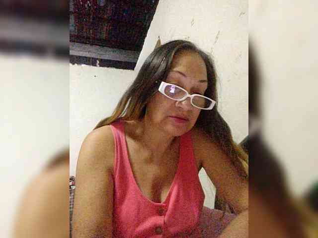 cherrywhite03 webcam