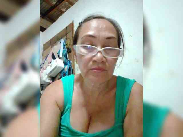 cherrywhite03 webcam