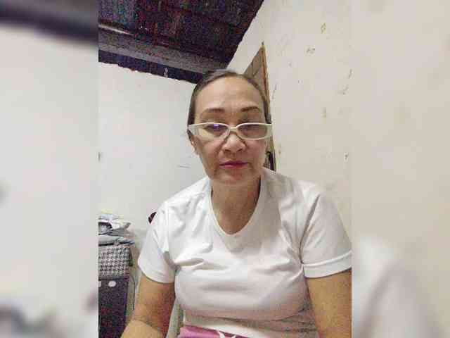 cherrywhite03 webcam