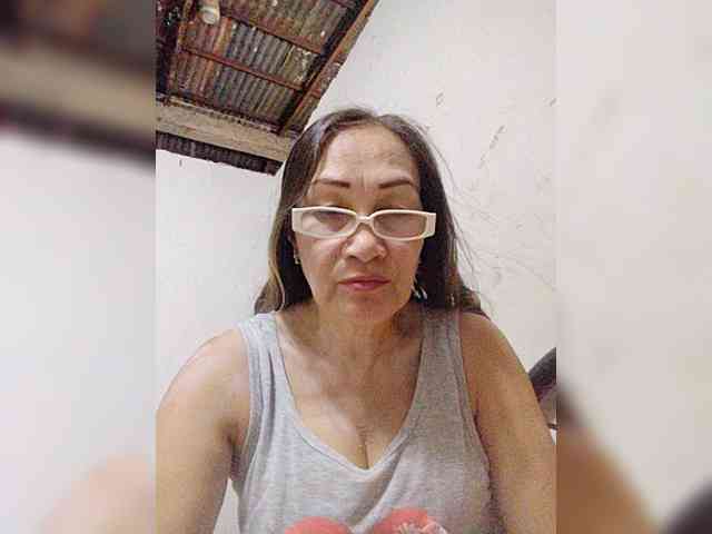 cherrywhite03 webcam