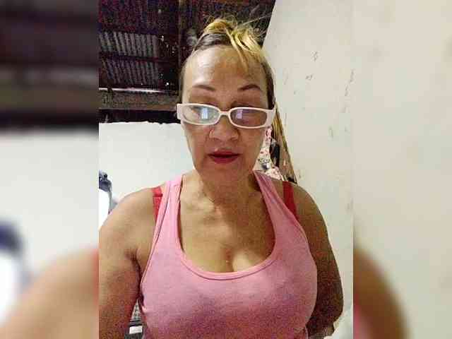 cherrywhite03 webcam
