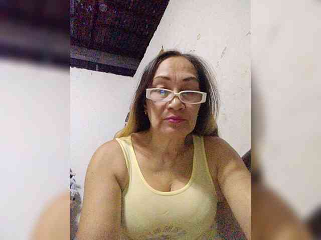 cherrywhite03 webcam